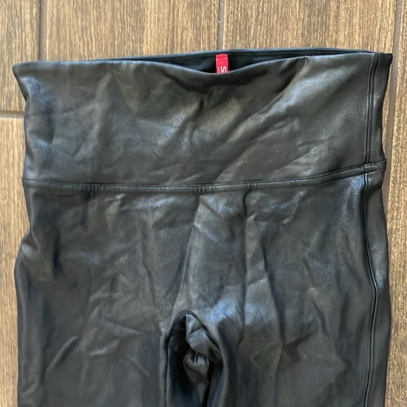Faux Leather Spanx Leggings Size Medium - Picture 2 of 4